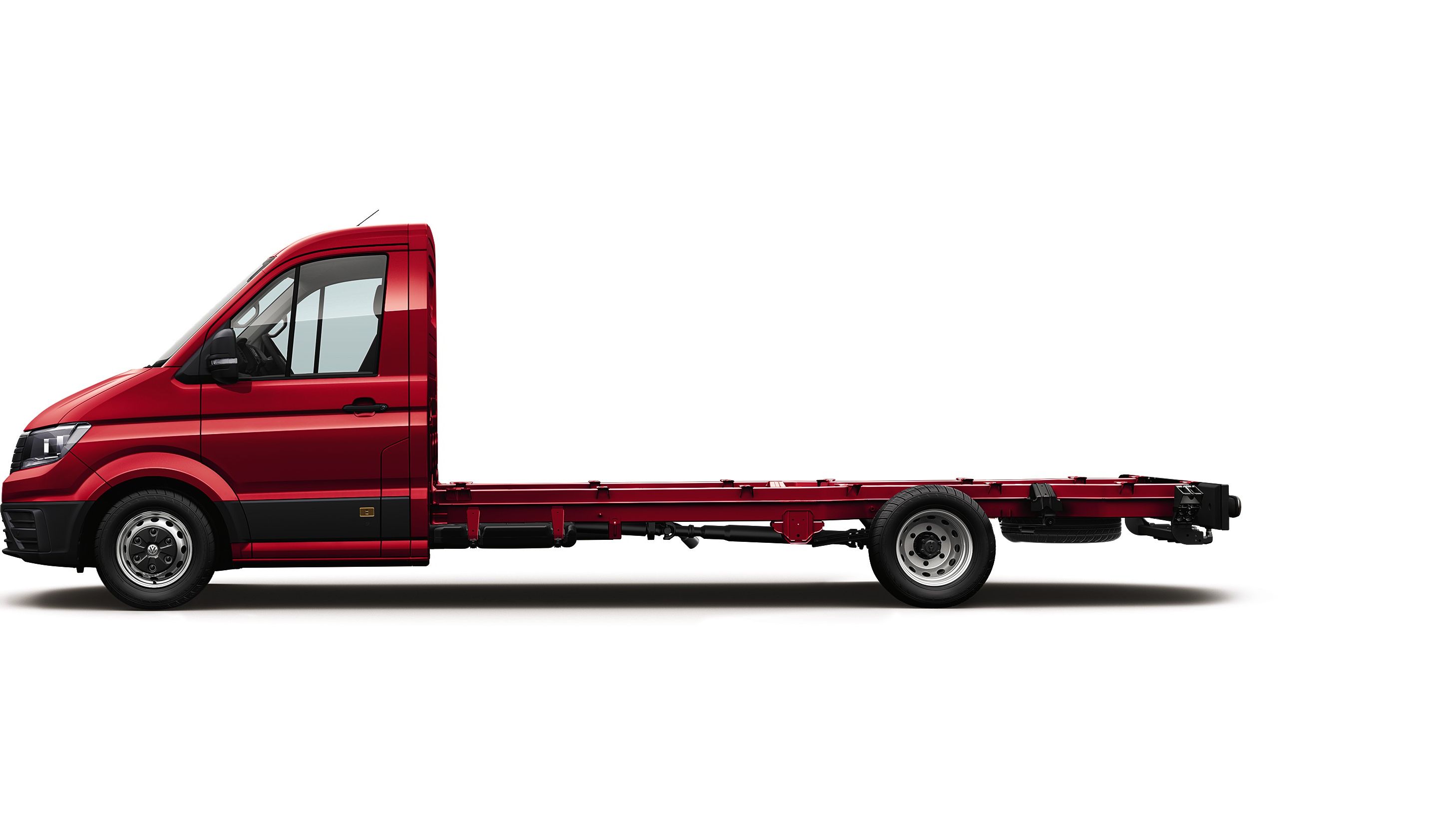 Der Crafter Pritschenwagen mit langem Radstand und Einzelkabine von der Seite.