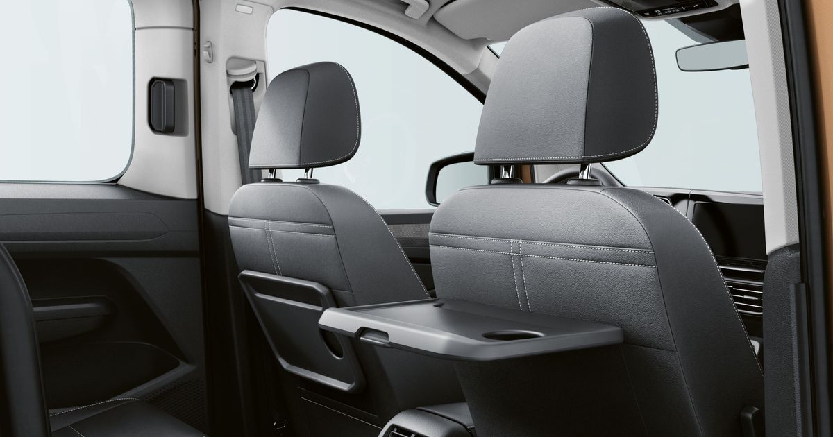 VW Caddy: Klapptisch für Rücksitze